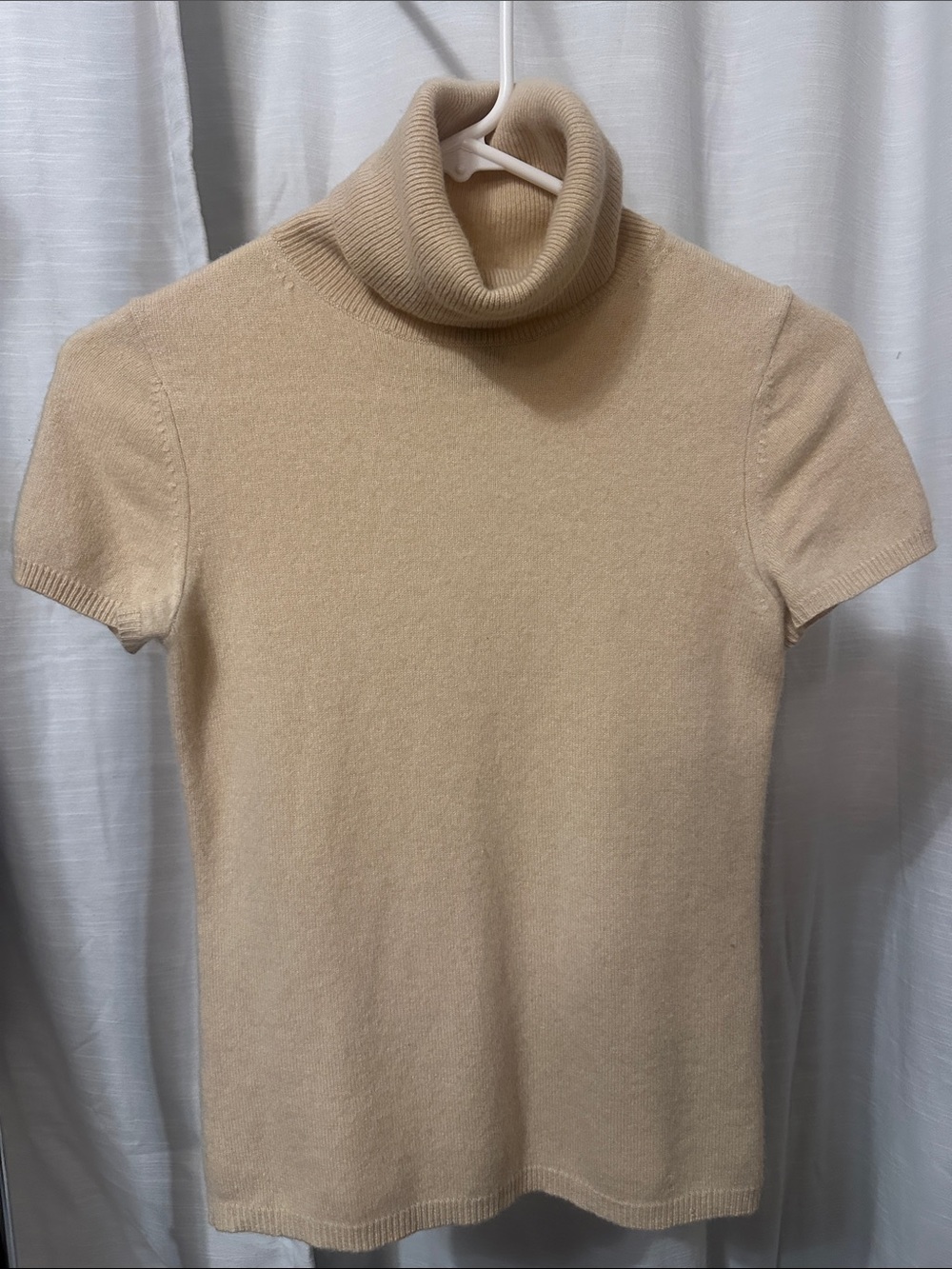 Cashmere Theory Beige Short-Sleeve Turtleneck Sweater